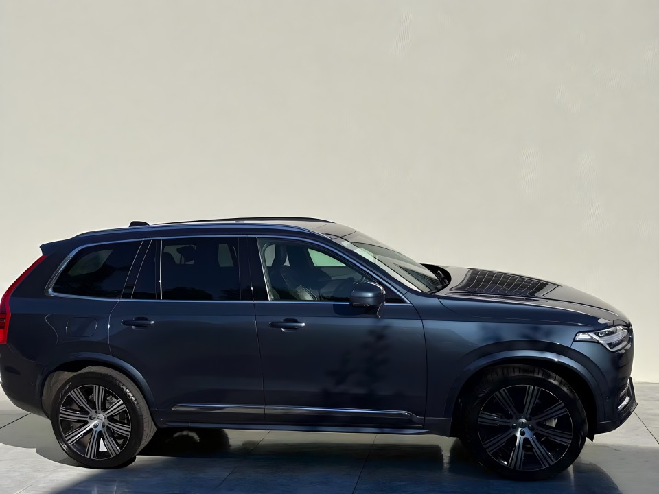 Volvo XC 90 B5 AWD Plus Bright (2)