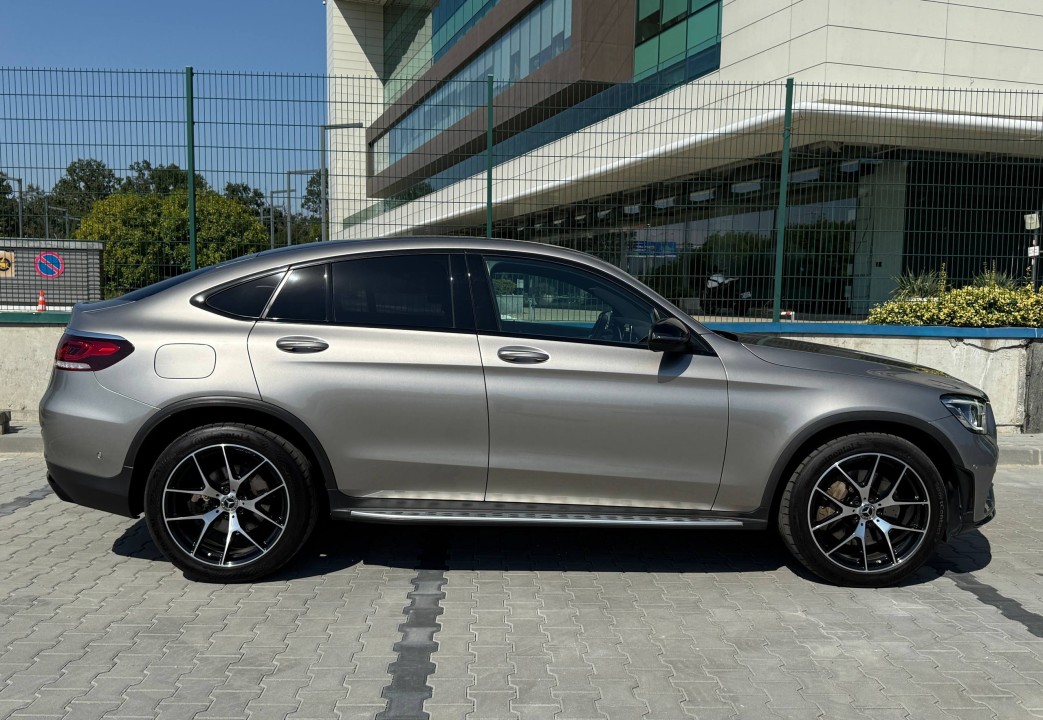 Mercedes-Benz GLC Coupe 200d 4MATIC AMG Line (2)