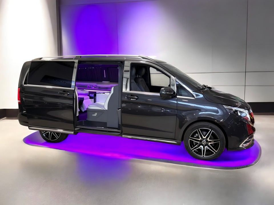 Mercedes-Benz V 300d 4MATIC Long (4)