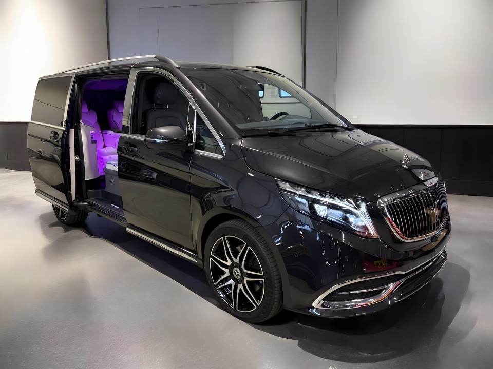 Mercedes-Benz V 300d 4MATIC Long (3)