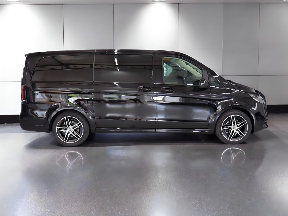 Mercedes-Benz V 300d 4MATIC Exclusive (2)