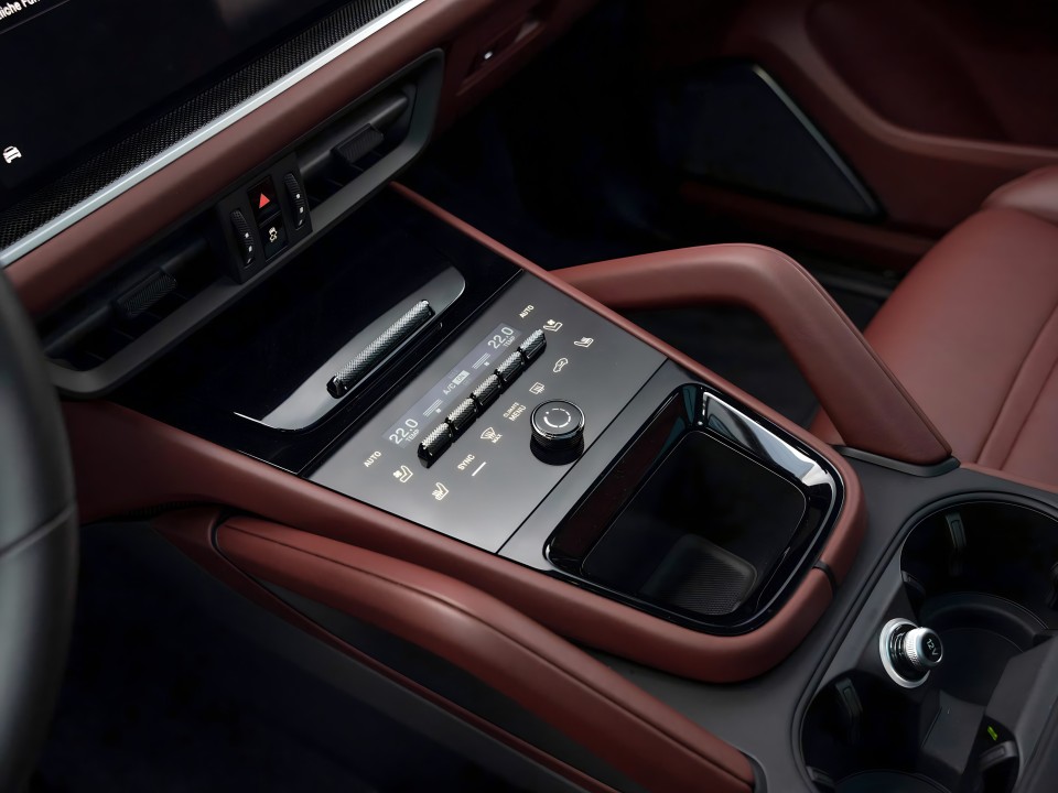 Porsche Cayenne Turbo E-Hybrid - foto 15