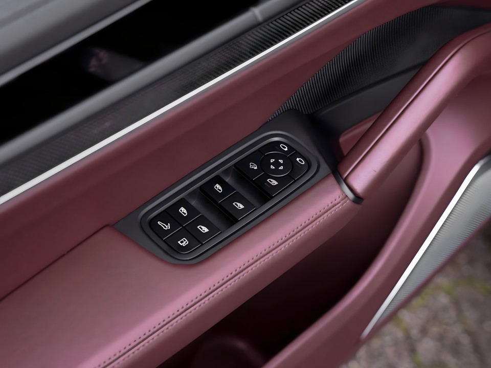 Porsche Cayenne Turbo E-Hybrid - foto 22