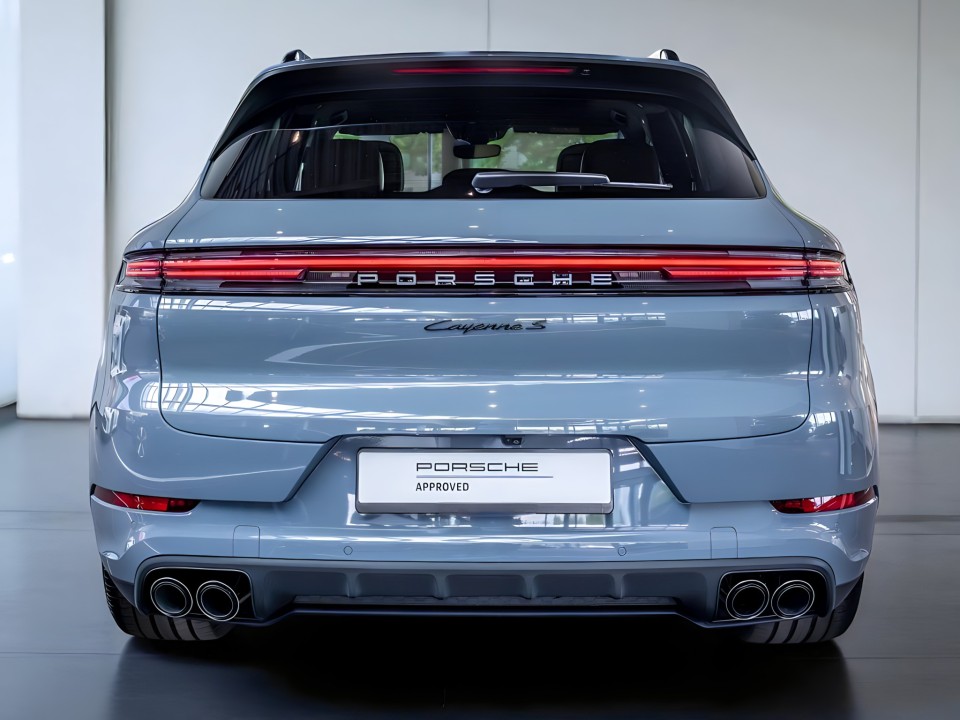 Porsche Cayenne S (5)