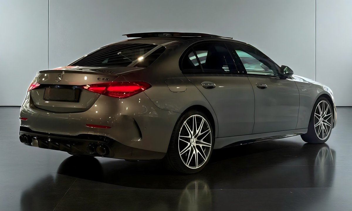 Mercedes-Benz C 43 AMG 4MATIC (2)