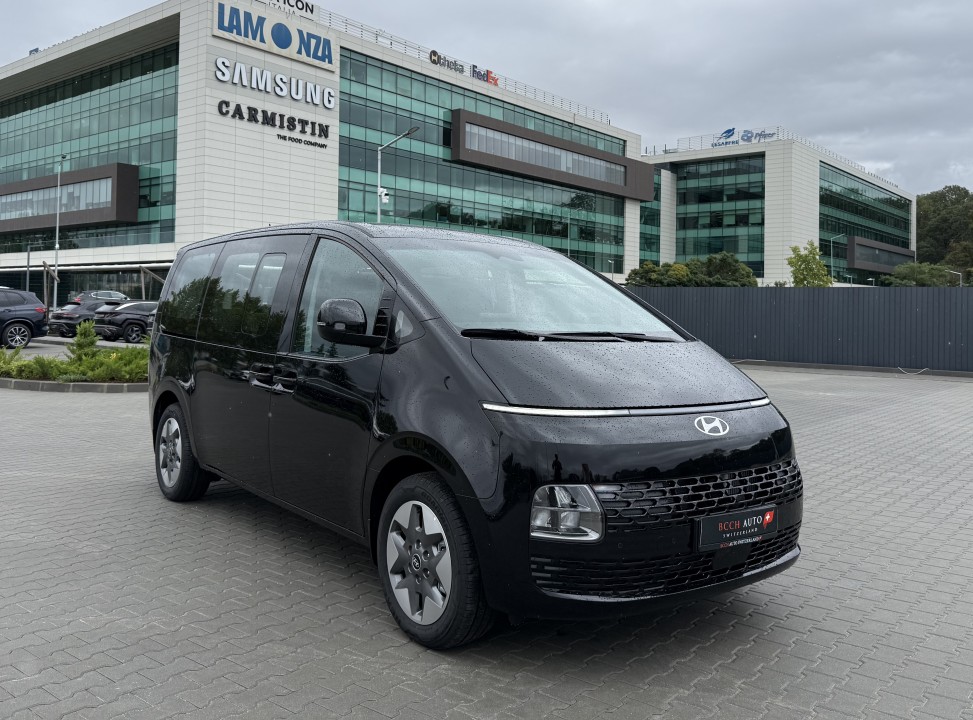 Hyundai Staria Premium 1.6T-GDi 215CP Hybrid 6AT 9 locuri (1)