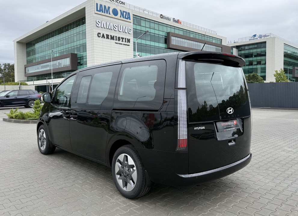 Hyundai Staria Premium 1.6T-GDi 215CP Hybrid 6AT 9 locuri (5)