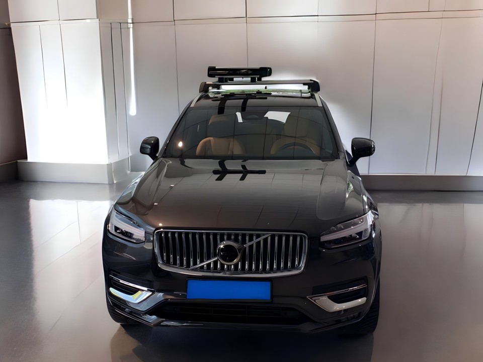 Volvo XC 90 Plus-Bright (2)