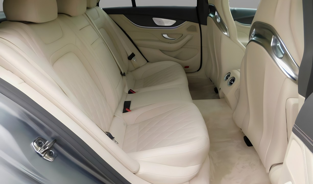 Mercedes-Benz AMG GT 63 AMG - foto 6