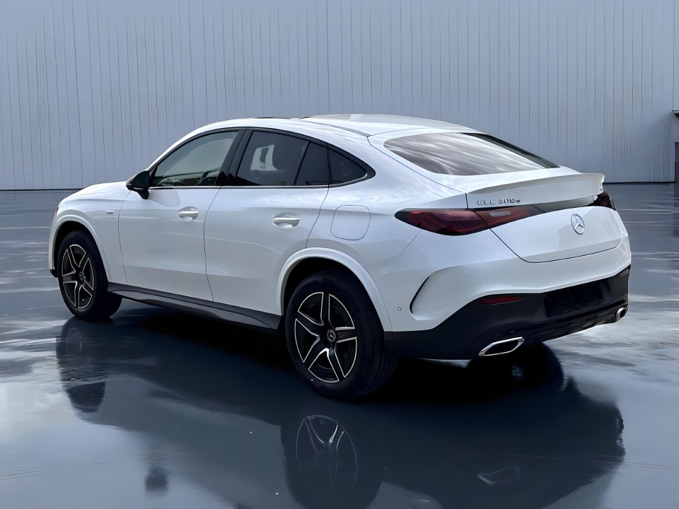 Mercedes-Benz GLC Coupe 300e 4MATIC (5)