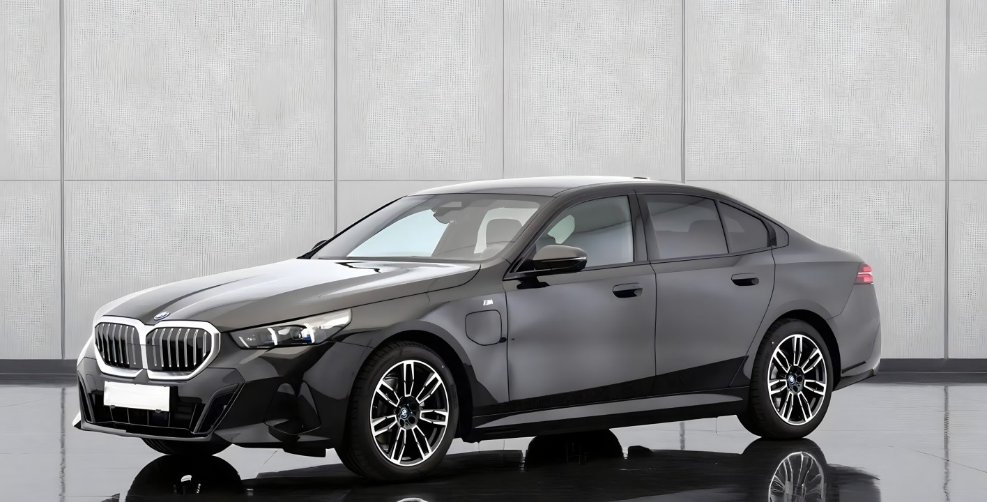 BMW Seria 5 530e xDrive M-Sport (1)