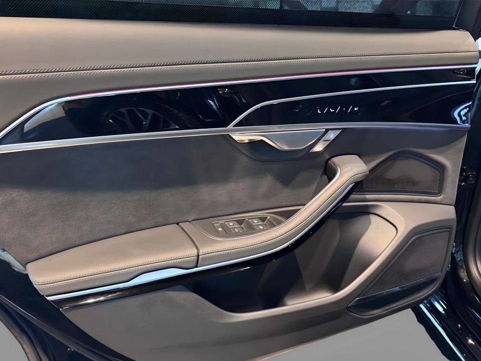 Audi A8 50TDI Quattro S line - foto 40