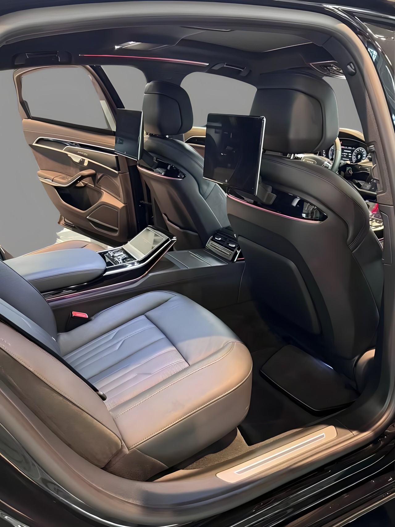 Audi A8 50TDI Quattro S line - foto 17