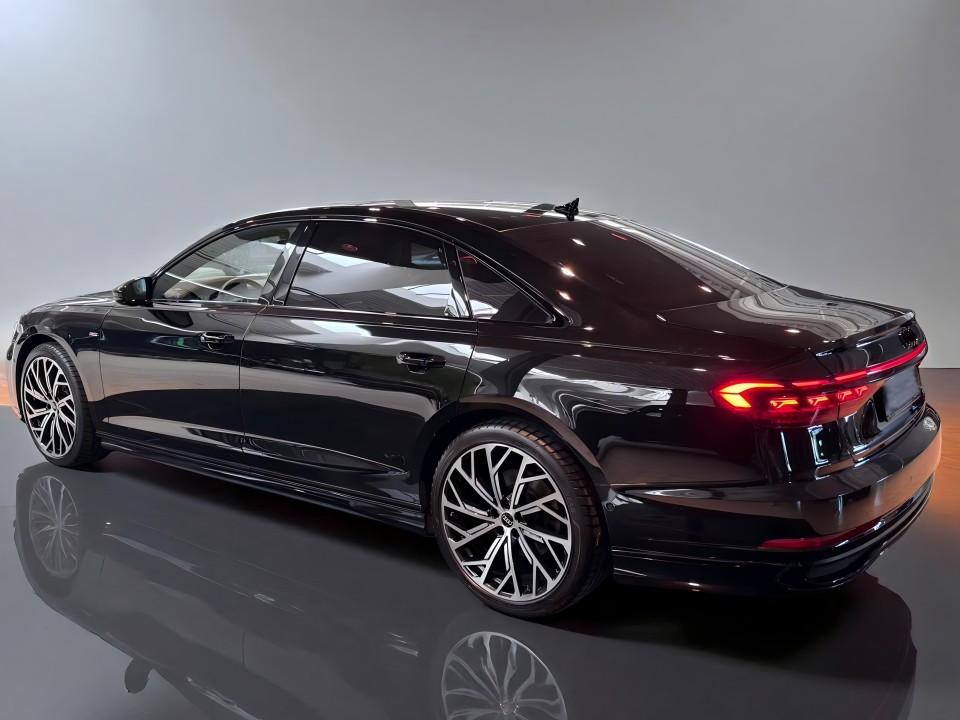Audi A8 50TDI Quattro S line (4)