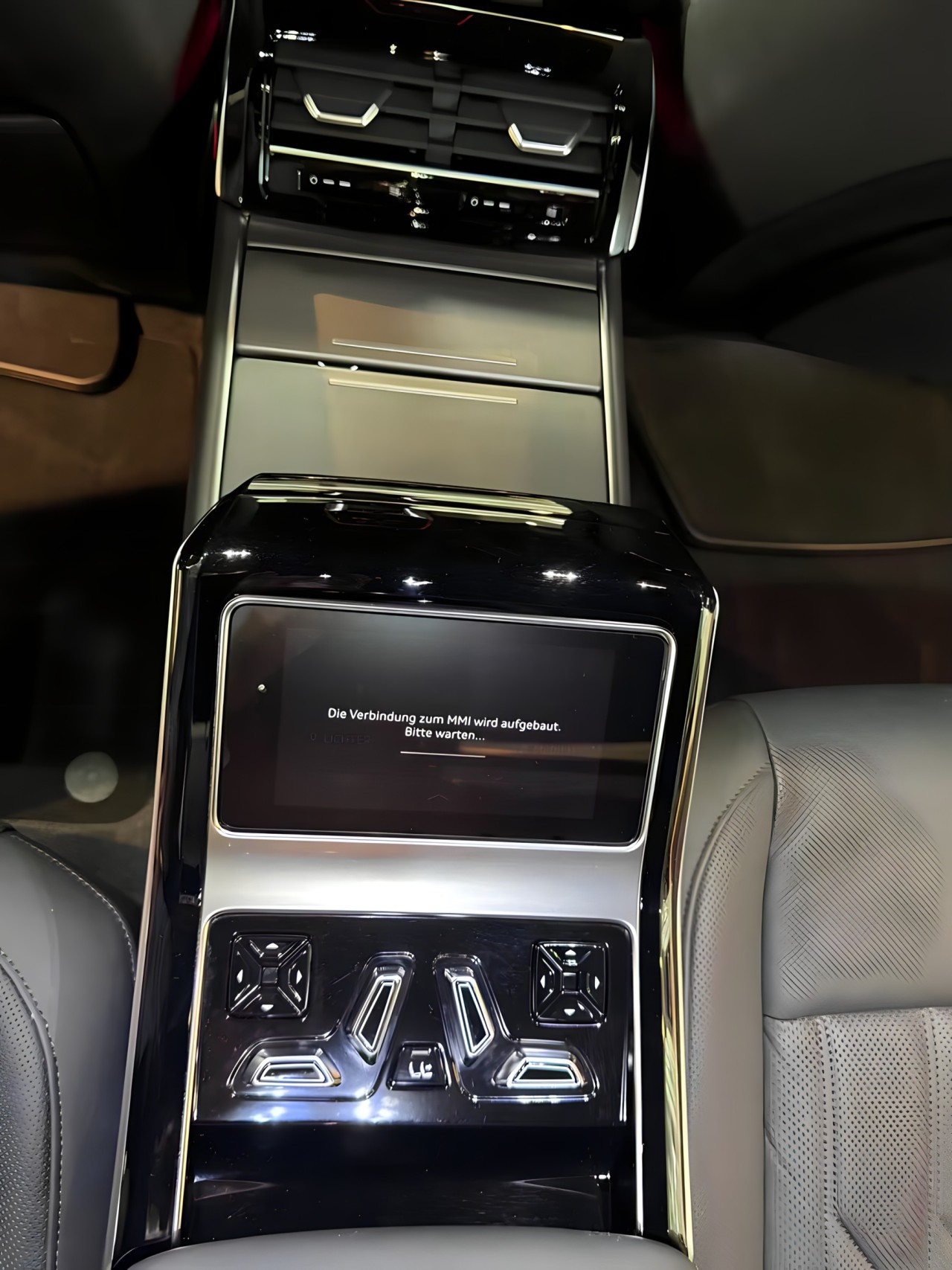 Audi A8 50TDI Quattro S line - foto 20