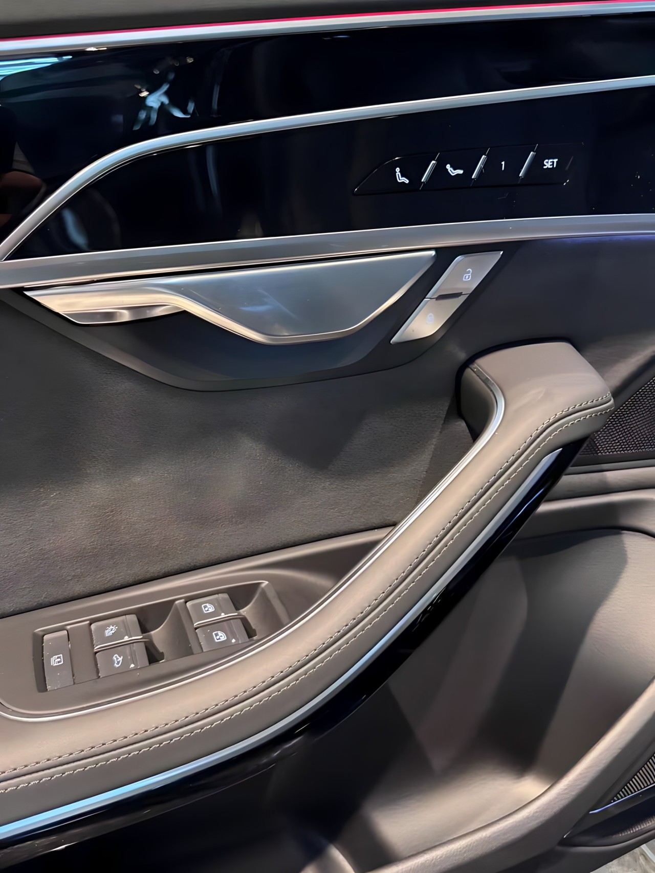 Audi A8 50TDI Quattro S line - foto 36