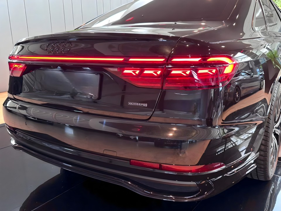 Audi A8 50TDI Quattro S line - foto 44