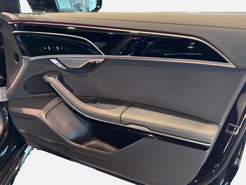 Audi A8 50TDI Quattro S line - foto 38