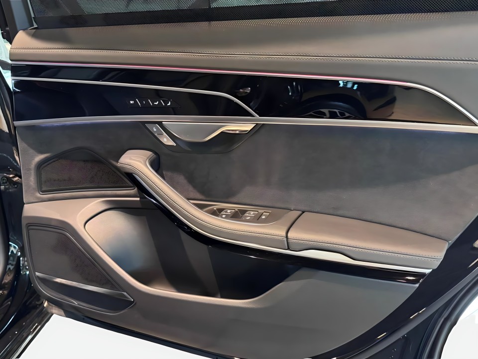 Audi A8 50TDI Quattro S line - foto 39