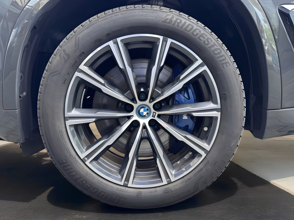 BMW X5 xDrive50e M-Sport - foto 24