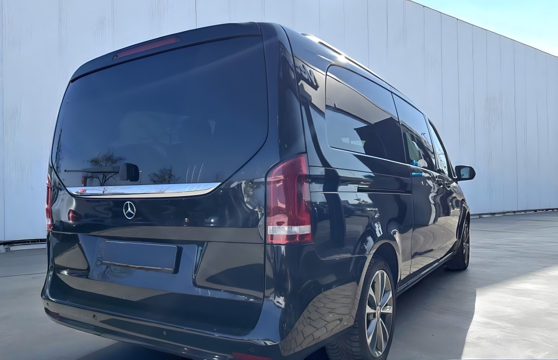 Mercedes-Benz V 300d (2)