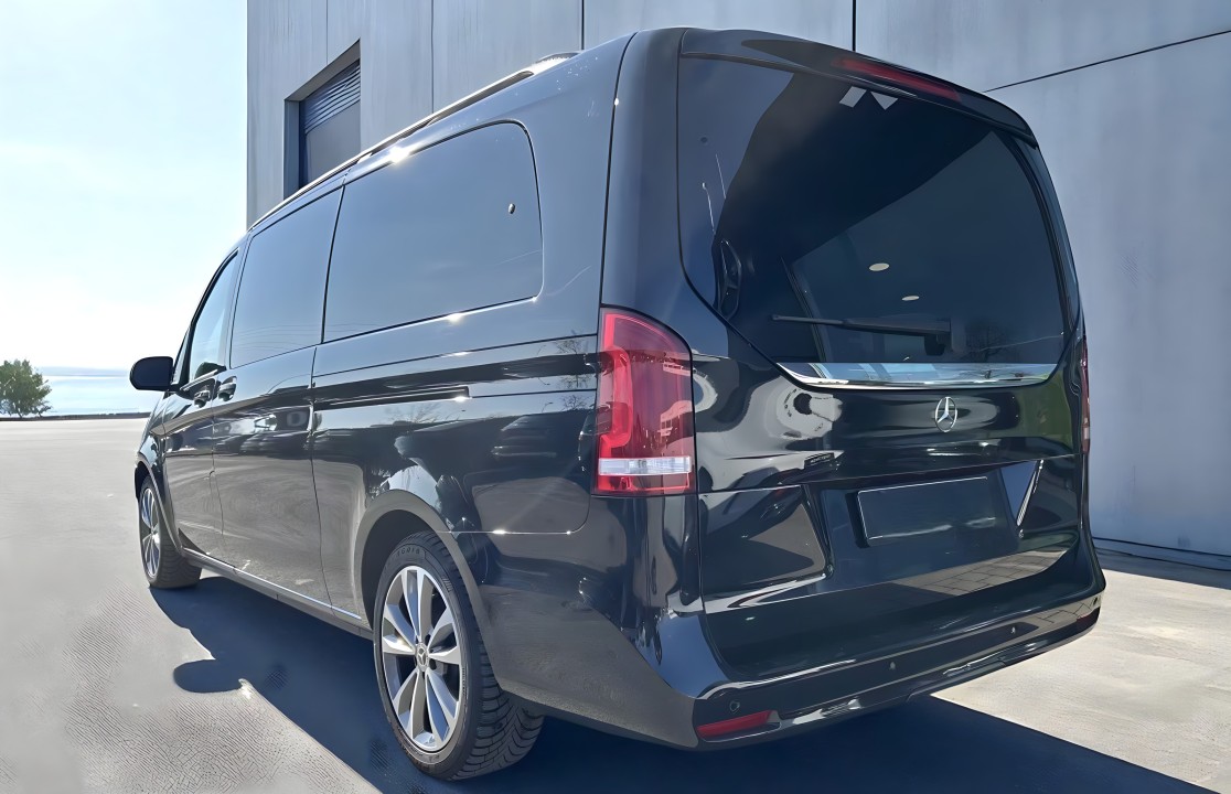 Mercedes-Benz V 300d (4)