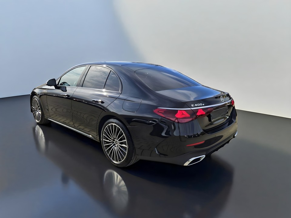 Mercedes-Benz E 400e 4MATIC AMG (5)