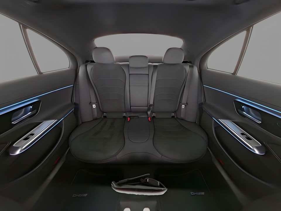 Mercedes-Benz E 400e 4MATIC AMG Line (4)