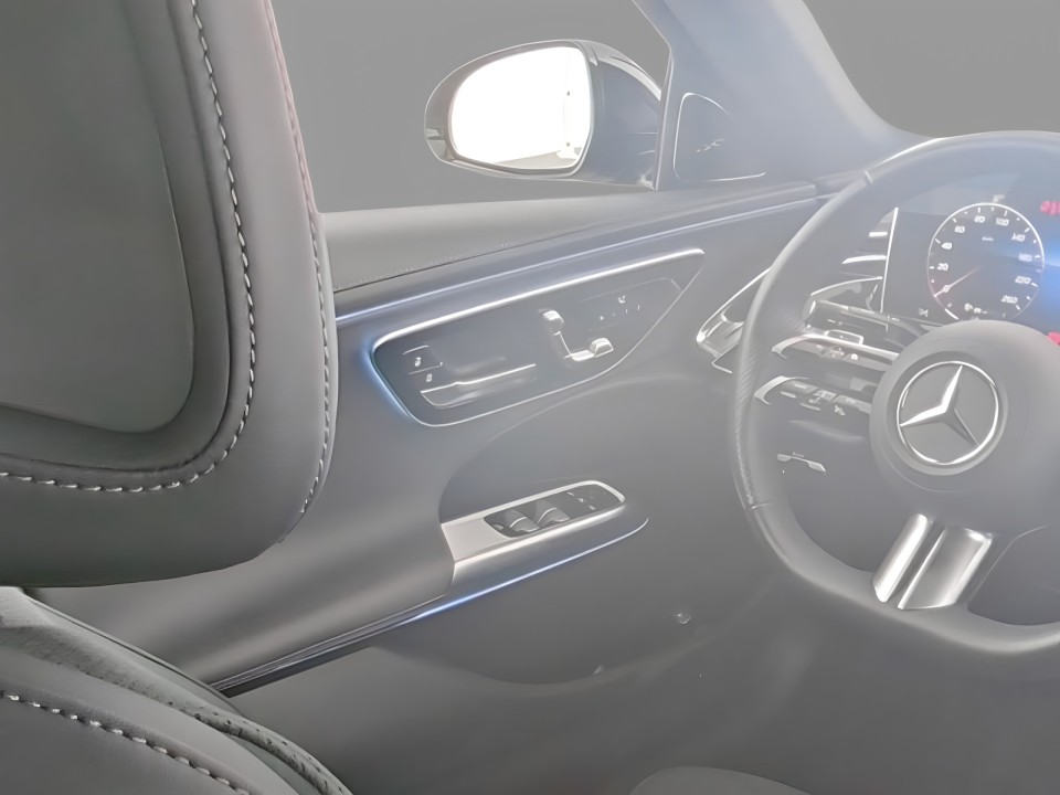 Mercedes-Benz E 400e 4MATIC AMG Line - foto 6
