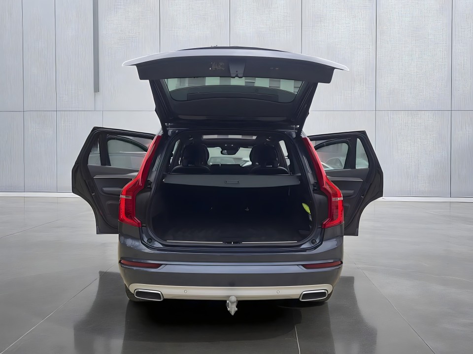 Volvo XC 90 B5 AWD Momentum Pro - foto 16