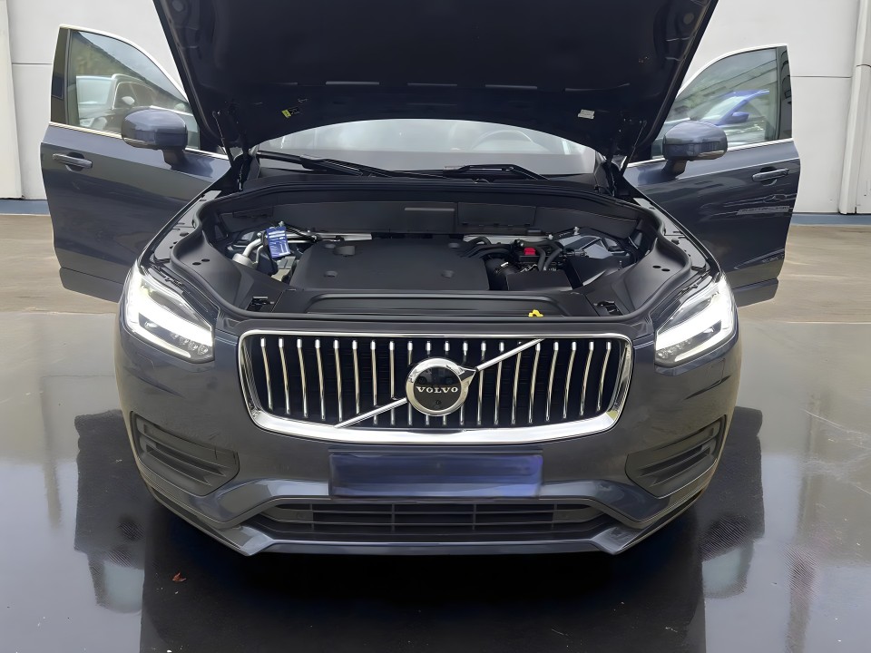 Volvo XC 90 B5 AWD Momentum Pro - foto 17