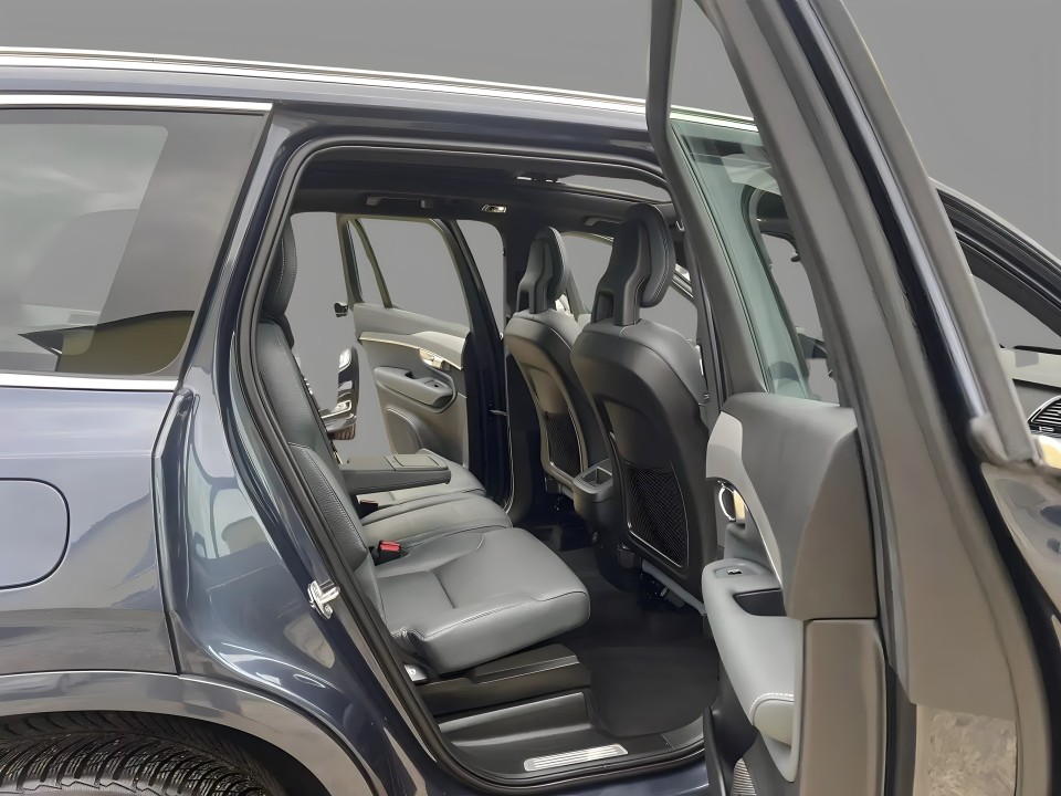 Volvo XC 90 B5 AWD Momentum Pro - foto 13