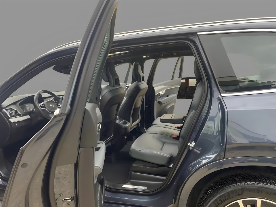 Volvo XC 90 B5 AWD Momentum Pro - foto 12