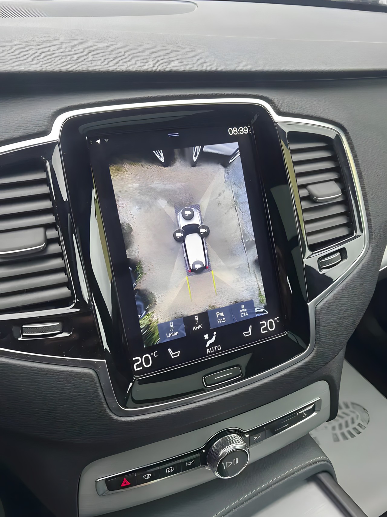 Volvo XC 90 B5 AWD Momentum Pro - foto 15