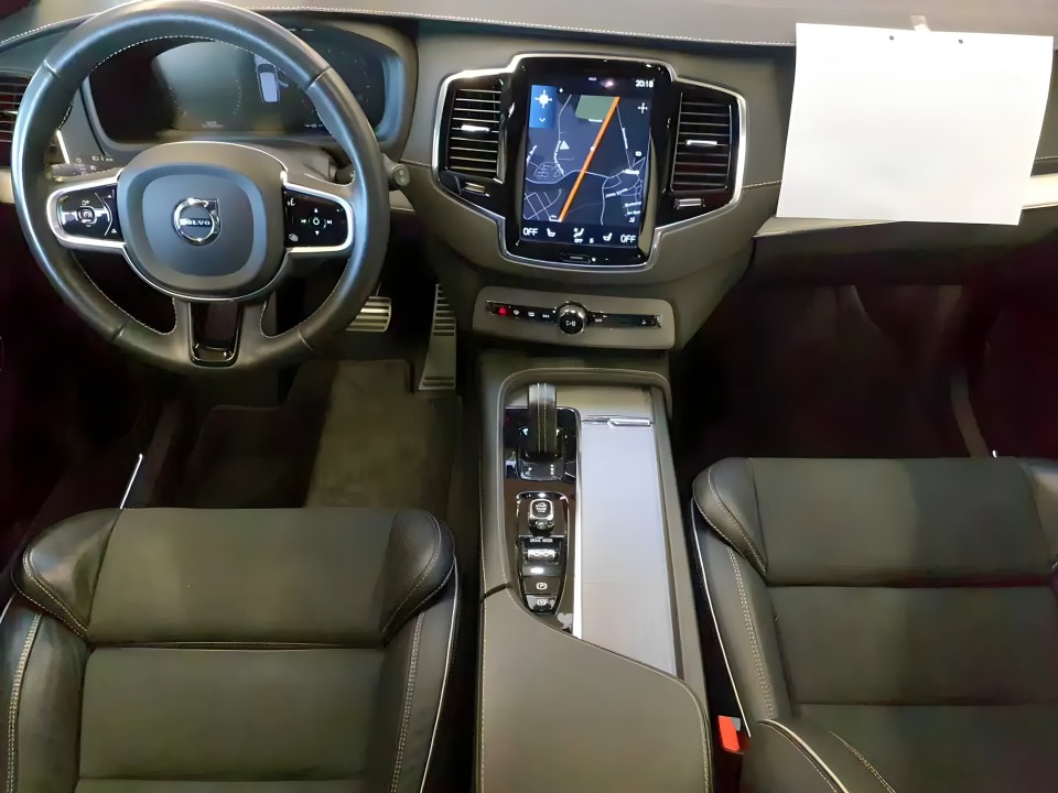 Volvo XC 90 B5 AWD R-Design (3)