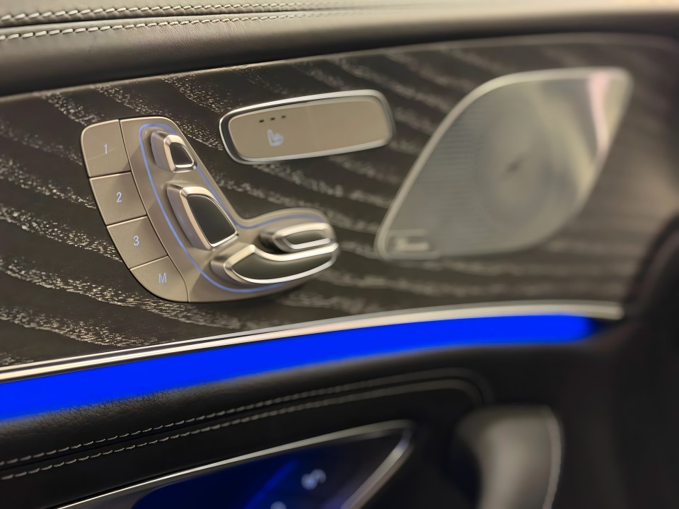 Mercedes-Benz CLS AMG 53 4MATIC+ - foto 24