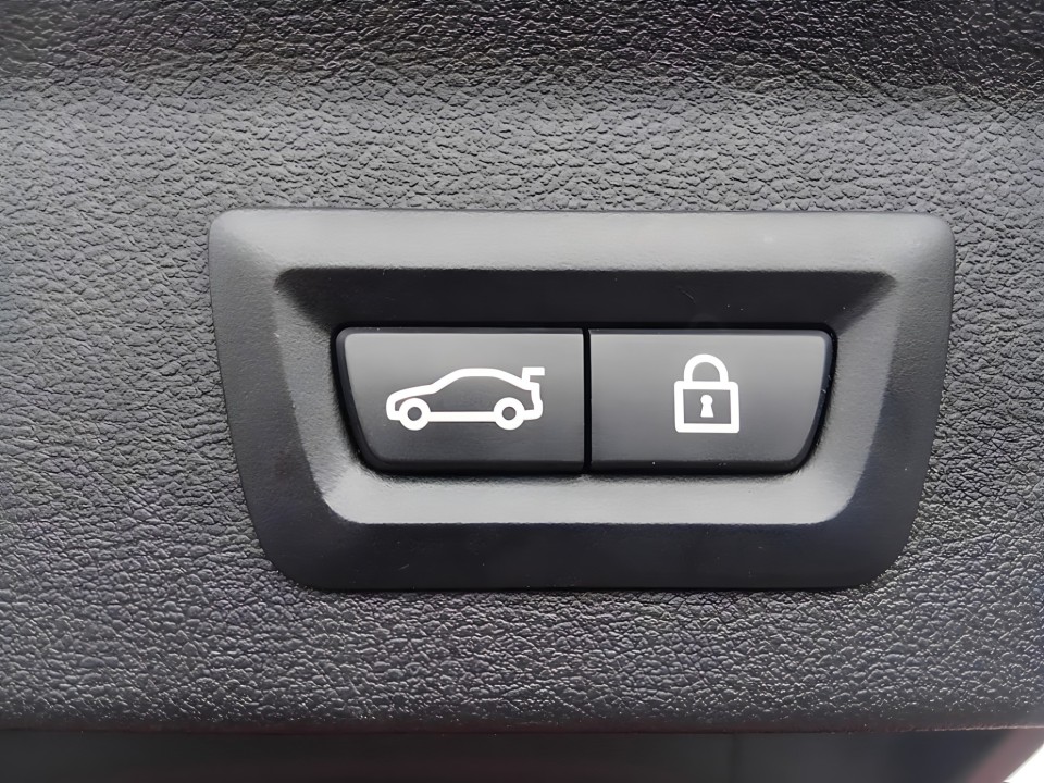 BMW X3 M Competition - foto 24