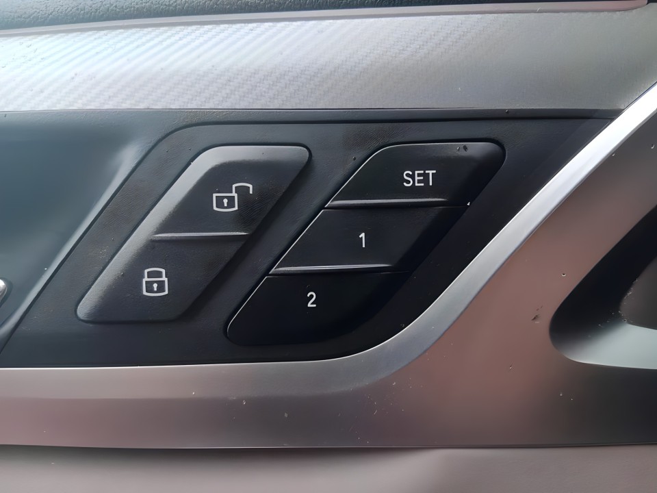 BMW X3 M Competition - foto 18