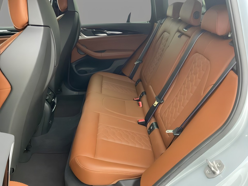 BMW X3 M Competition - foto 8