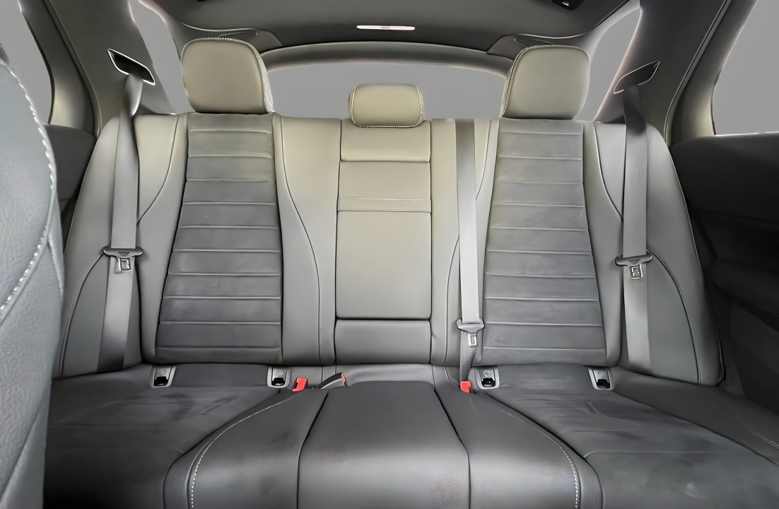 Mercedes-Benz GLE 400e 4MATIC AMG Line - foto 14