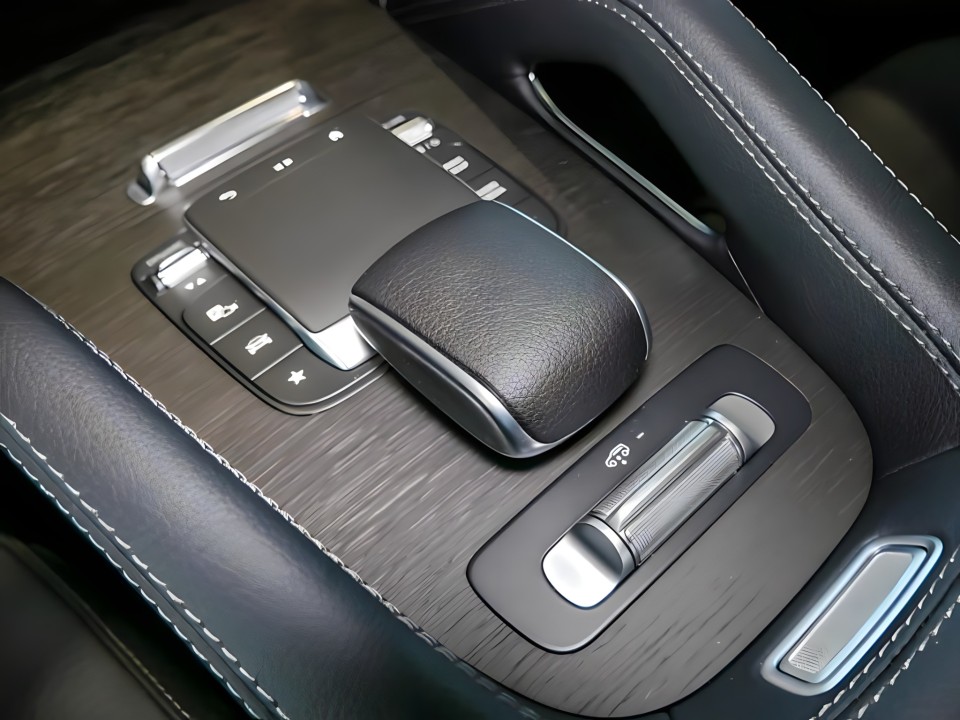 Mercedes-Benz GLE 350de 4MATIC AMG Line - foto 11