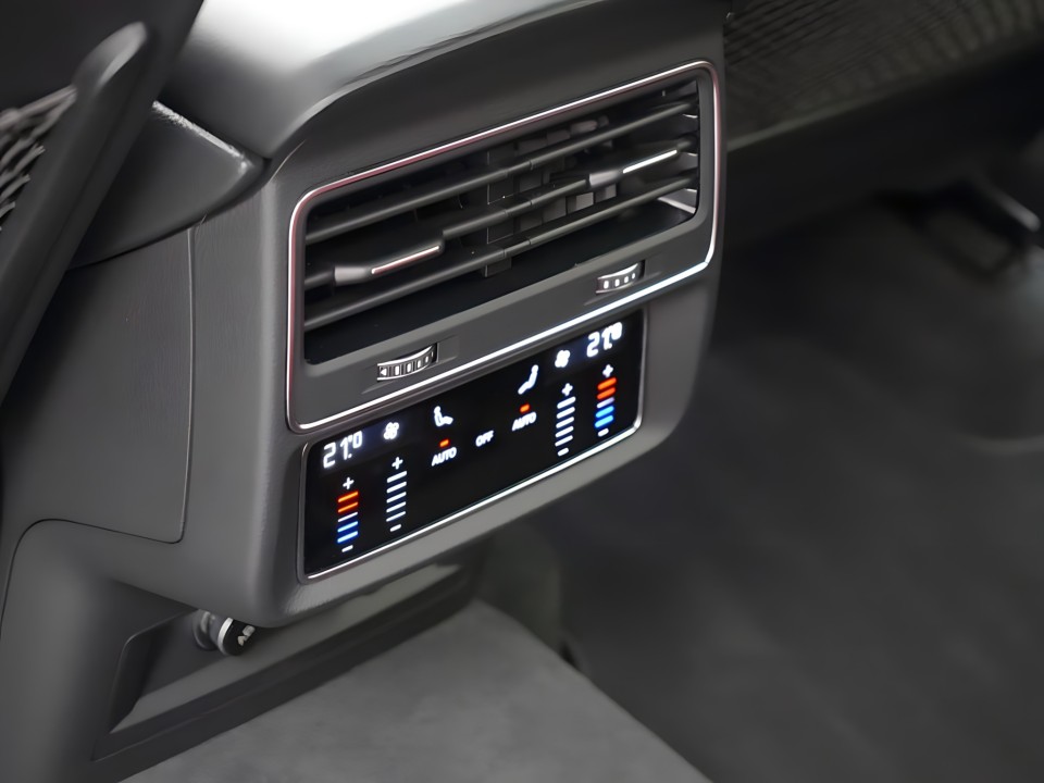 Audi SQ8 TFSI Quattro Tiptronic S line - foto 14