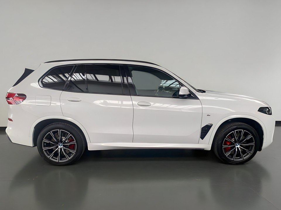 BMW X5 xDrive50e M-Sport Pro (2)
