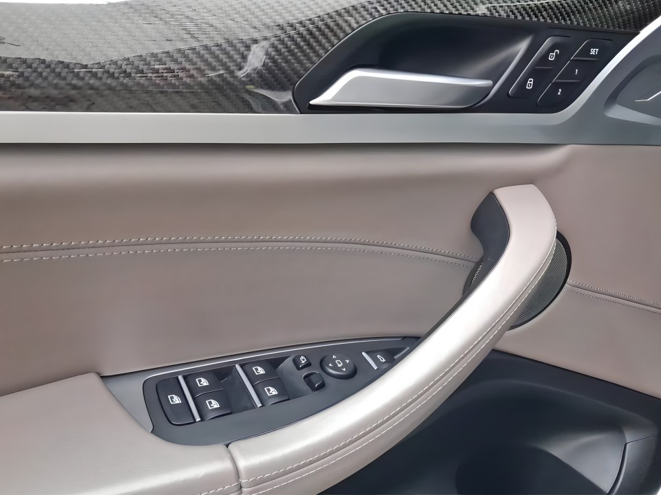 BMW X3 M Competition - foto 11