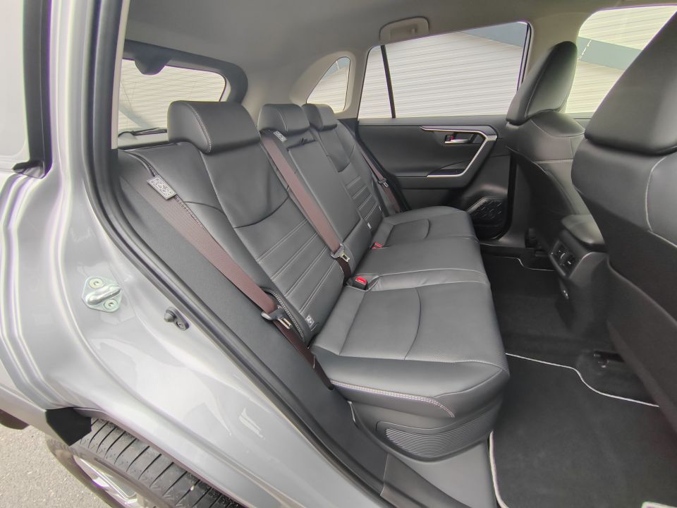 Toyota RAV4 Executive Premium - foto 17