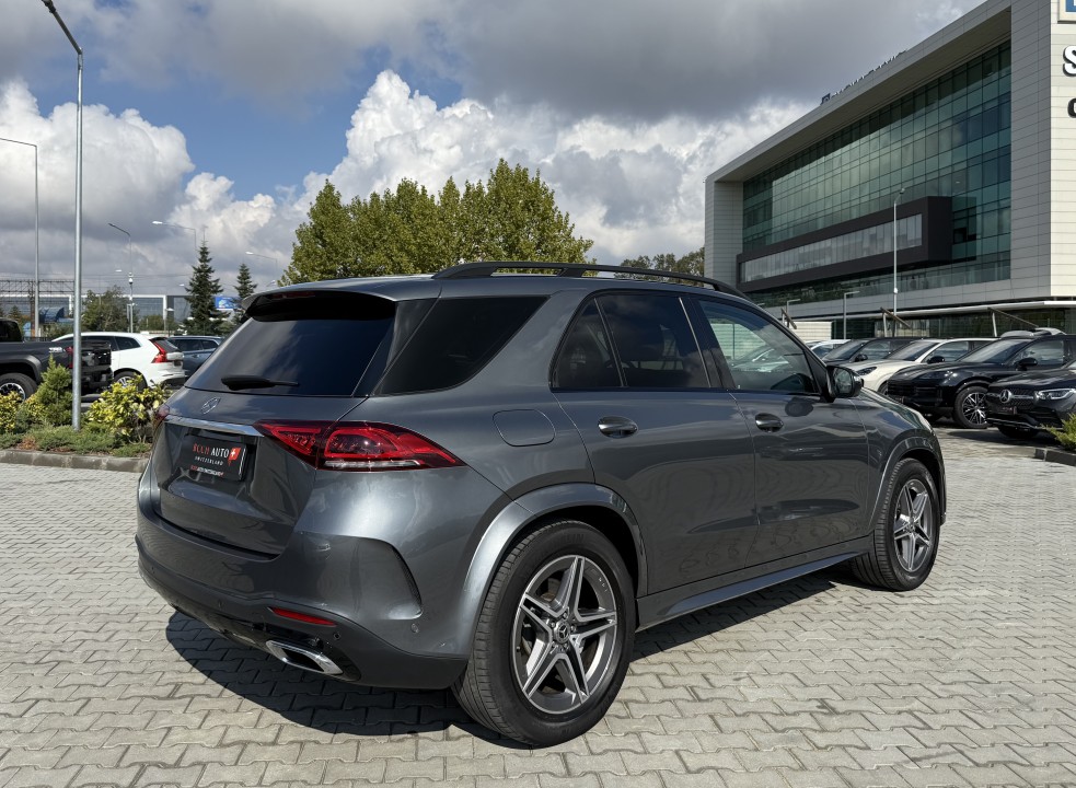 Mercedes-Benz GLE 350de 4MATIC (3)