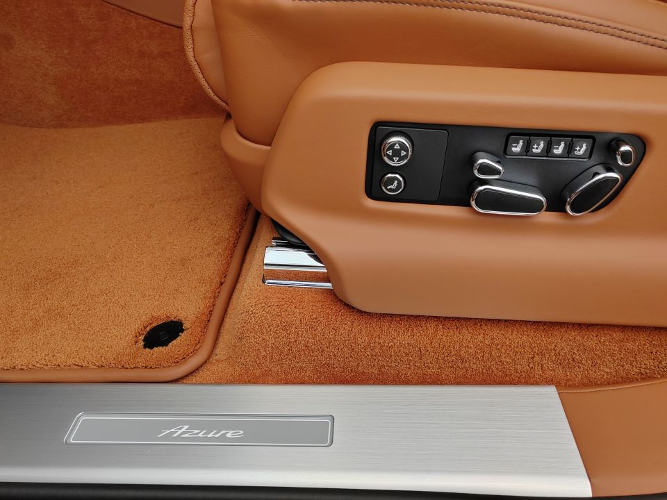 Bentley Bentayga EWB Azure First Edition - foto 12