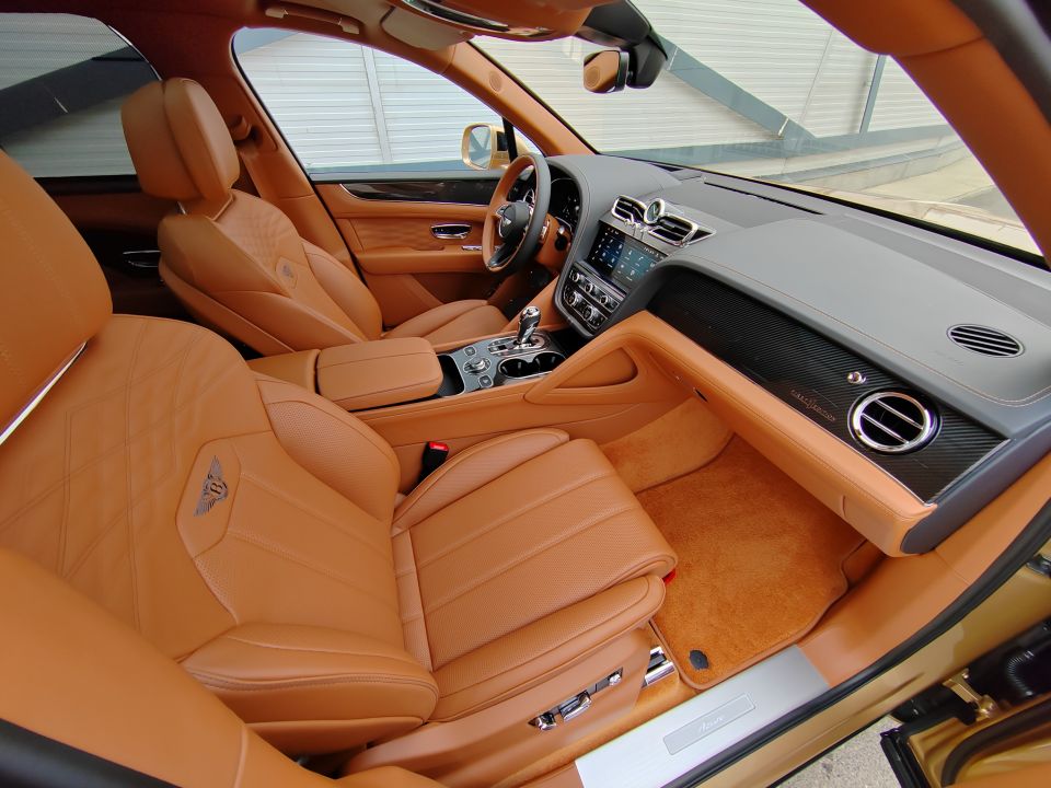 Bentley Bentayga 4.0 V8 EWB Azure First Edition - foto 17