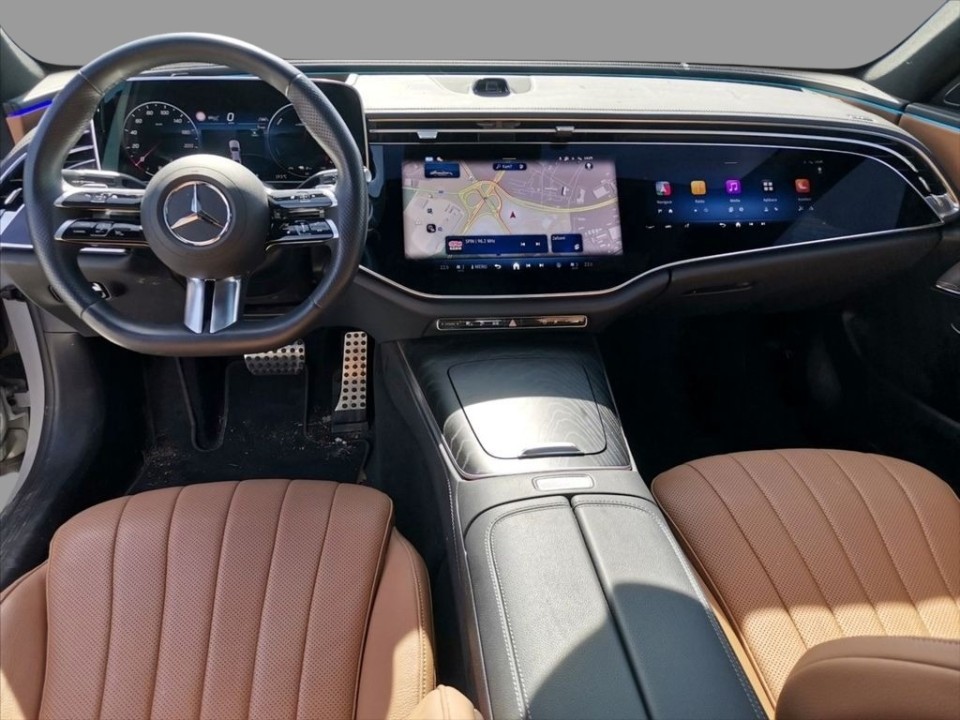 Mercedes-Benz E 400e 4MATIC AMG Line - foto 6