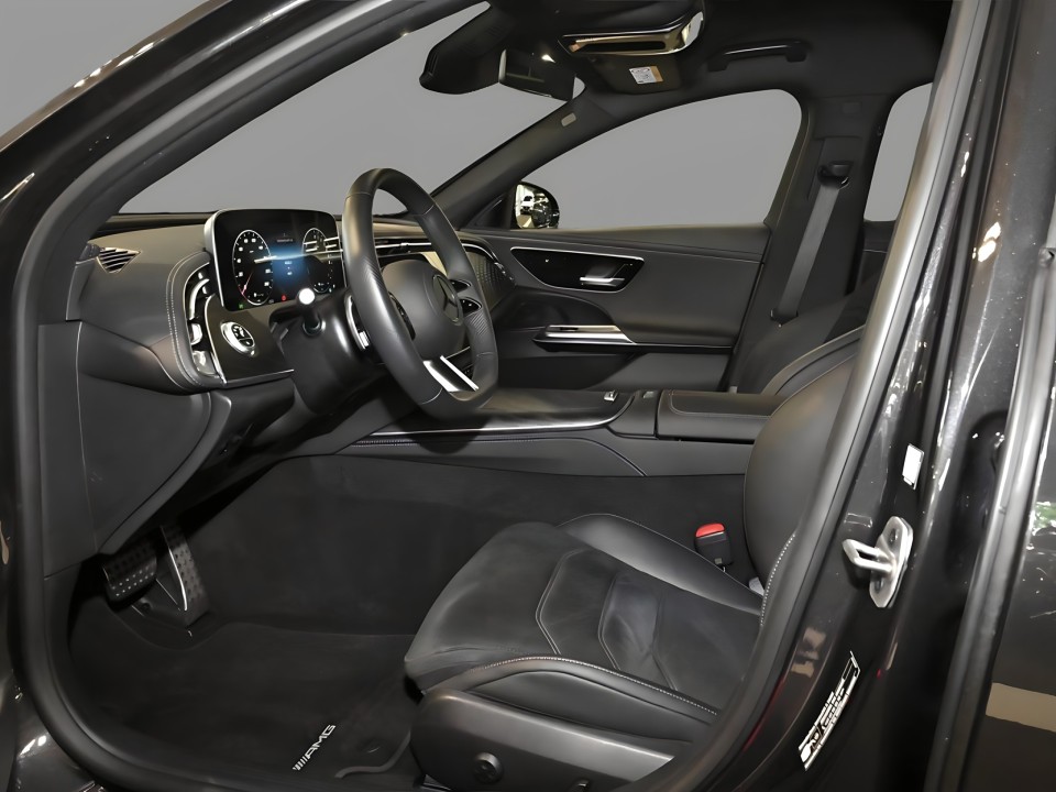 Mercedes-Benz E 300e AMG Line (3)